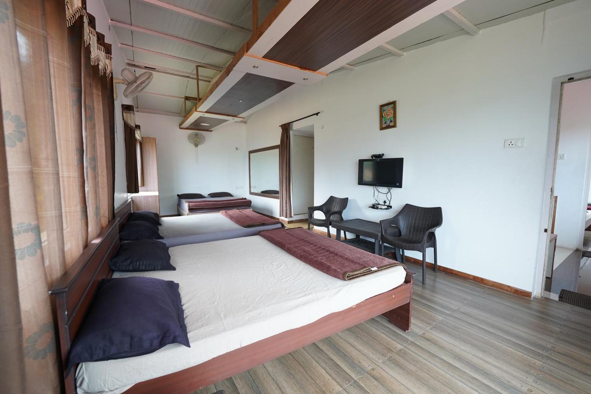 Bison Inn Ketti Экстерьер фото